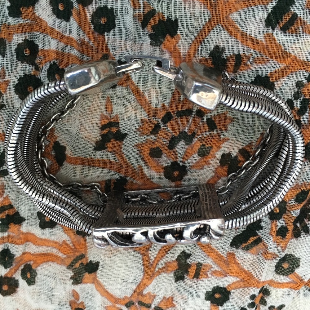 Tibetan Silver Scroll Pattern Bracelet - image 5